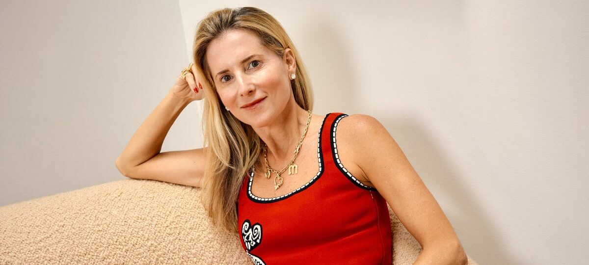Wear the bright outfit. This shoe founder says standing out helped her succeed.