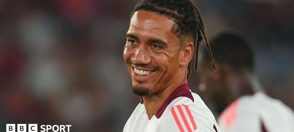 Former Man Utd defender Smalling signs for Porto