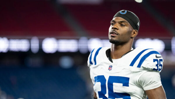 Colts waive CB Johnathan Edwards