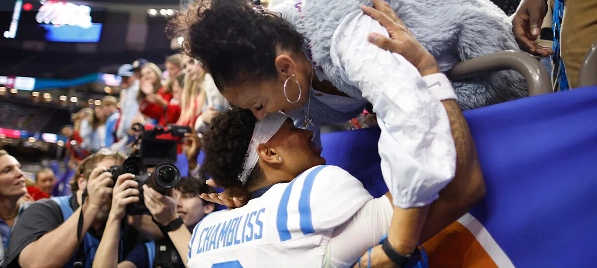 Why Ole Miss QB Trinidad Chambliss prays with his mom before every game