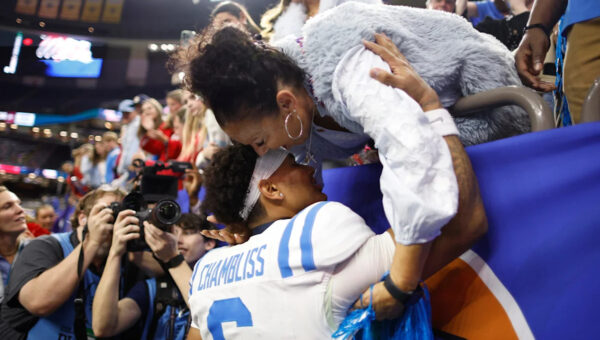 Why Ole Miss QB Trinidad Chambliss prays with his mom before every game