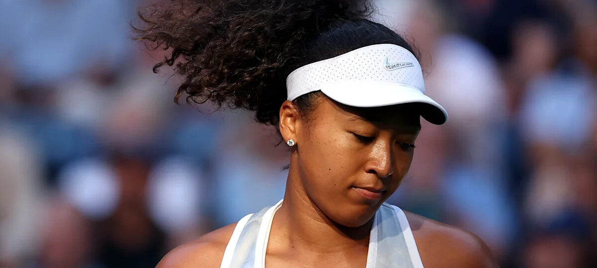 US Open: Elena Rybakina dispatches Naomi Osaka in straight sets after dominant start