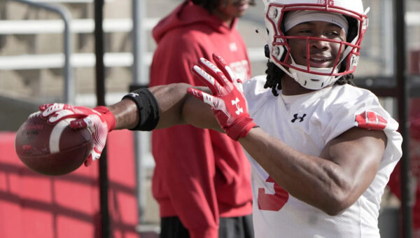 Kickoff time, channel, and odds revealed for Wisconsin vs. Notre Dame