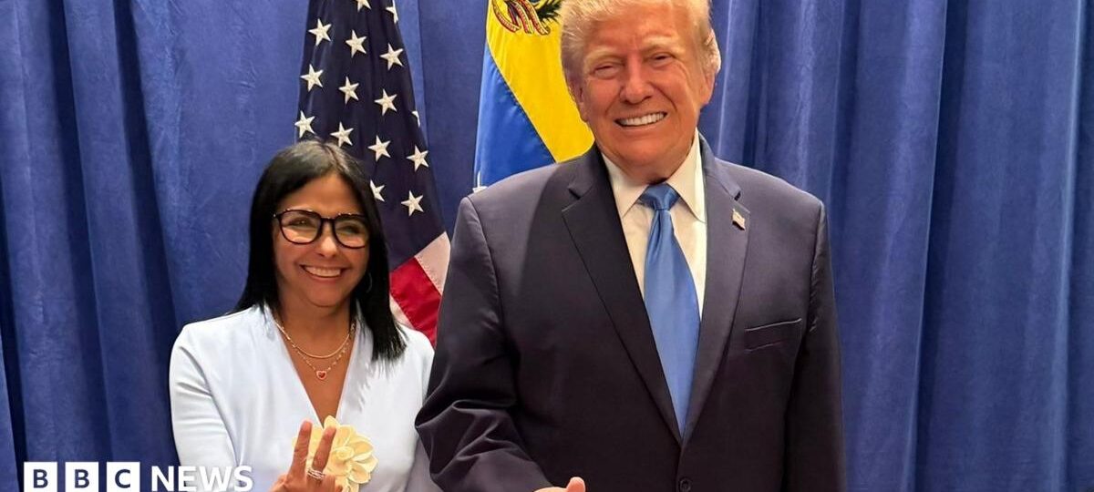 Trump meets US-backed Venezuelan president for first time since Maduro seized