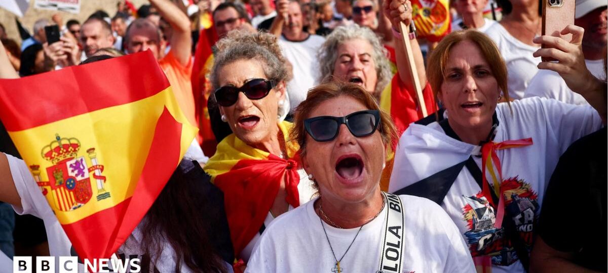Protests in Spain over government's handling of Ceuta migrant crisis