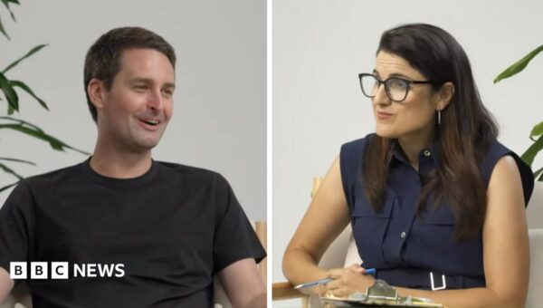 Snapchat ‘willing to implement’ daily time limits for teens, boss tells BBC