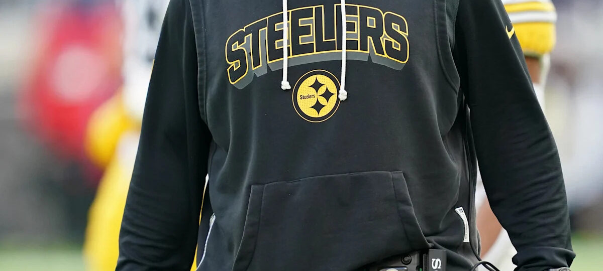 Mike Tomlin laughs off 'JSN' mistake during NBC regular-season debut