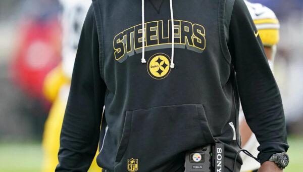 Mike Tomlin laughs off ‘JSN’ mistake during NBC regular-season debut