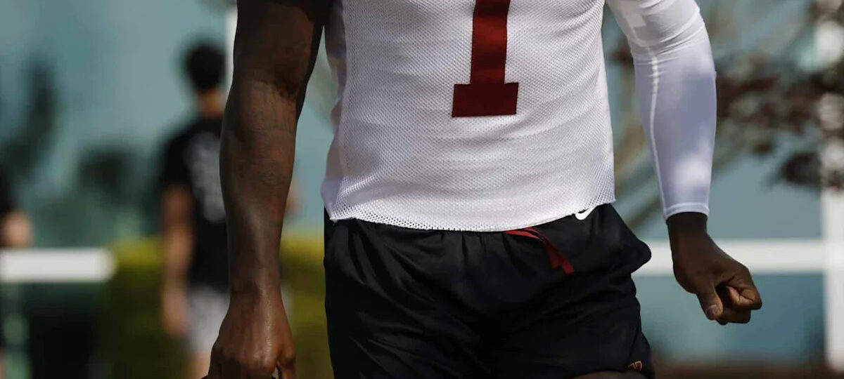 49ers WR Deebo Samuel Finished With ‘Crazy Stat’ in Win vs. Cardinals
