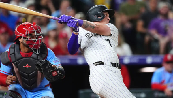Rockies use 6-run 5th inning to beat Cardinals 10-7