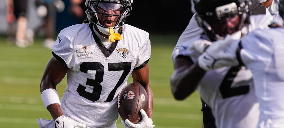 Gladstone details reasoning behind Jaguars surprise cutdown day move