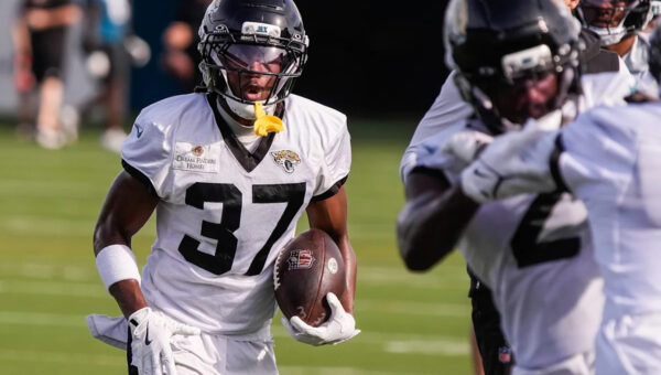 Gladstone details reasoning behind Jaguars surprise cutdown day move