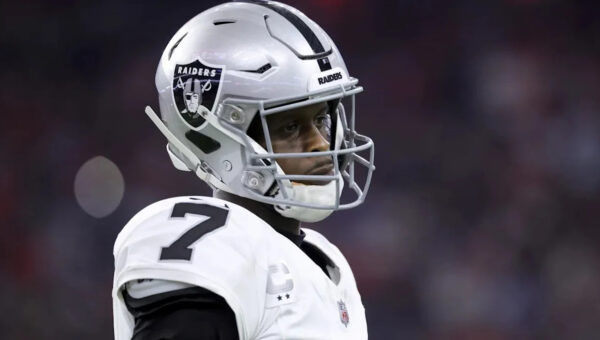 Geno Smith returns to the Jets eyeing a bold comeback after a brutal raiders collapse