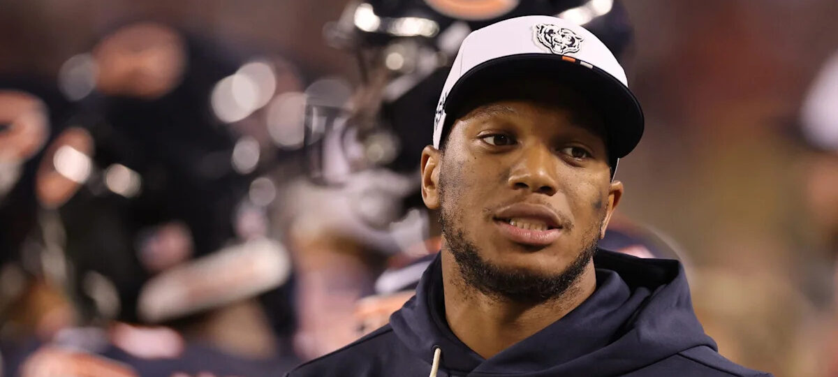 DJ Moore’s kind gesture after one fan paid his restaurant bill goes viral among Buffalo Bills fans
