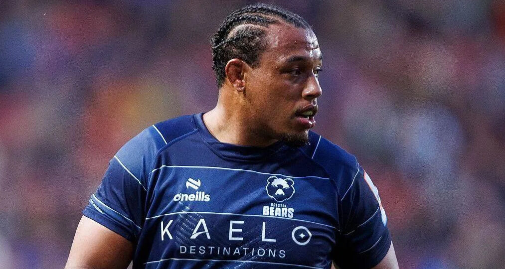 Hooker Oghre signs contract extension with Bristol