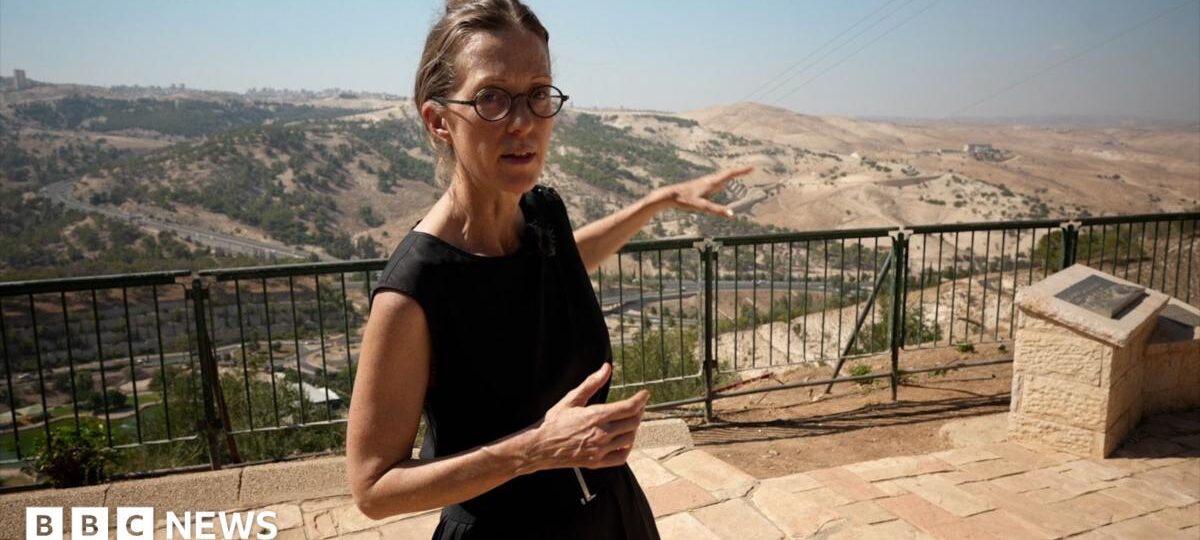 Where is Israel's proposed West Bank settlement the UK opposes?