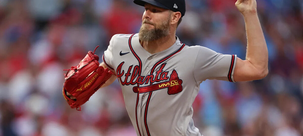 Mauricio Dubón, Chris Sale help Braves win series opener at Phillies
