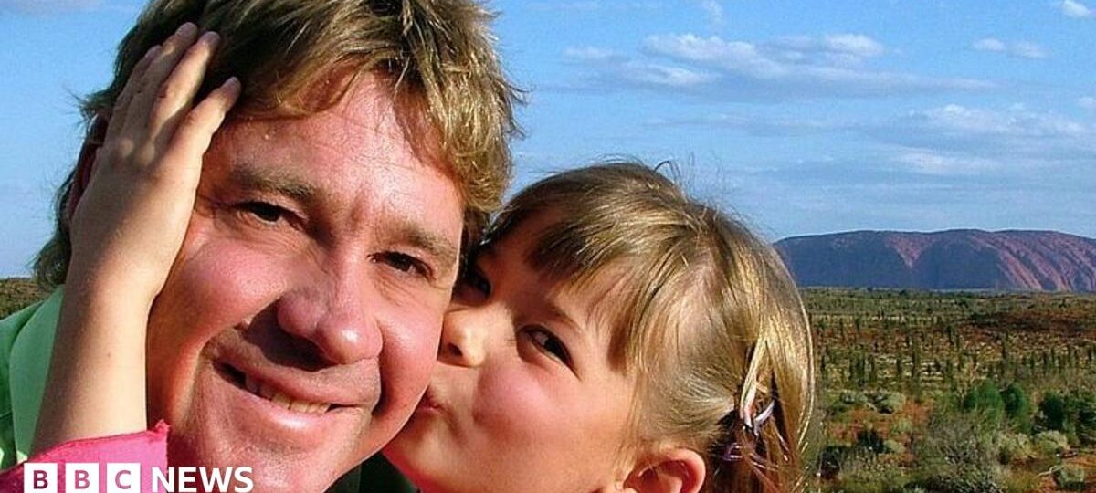 Steve Irwin's family celebrates 'superhero' dad, 20 years after shock death