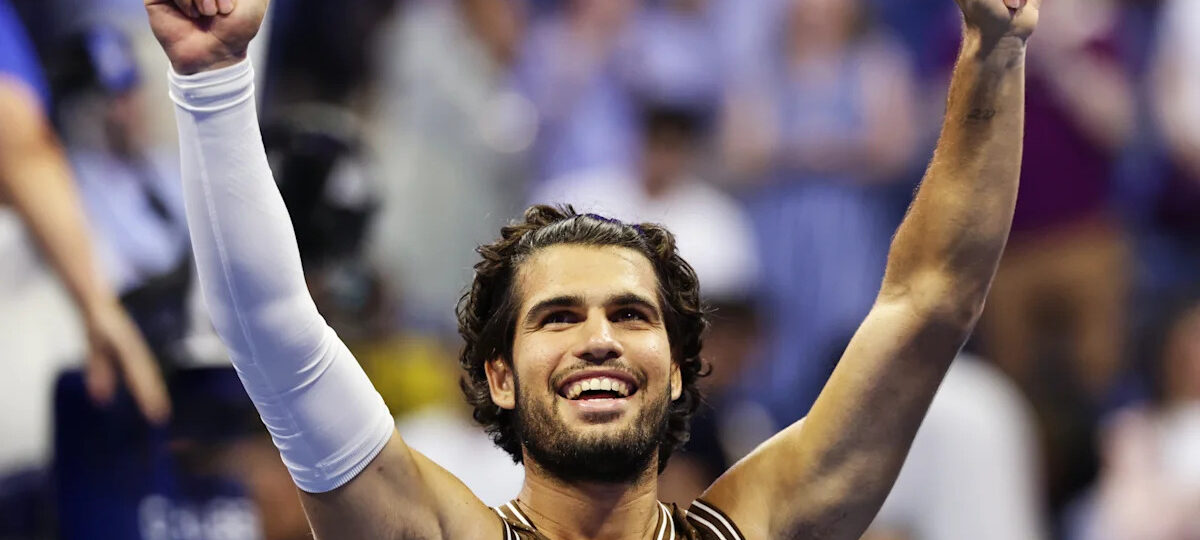 Carlos Alcaraz recovers after dropping the first set to reach the second round at the US Open