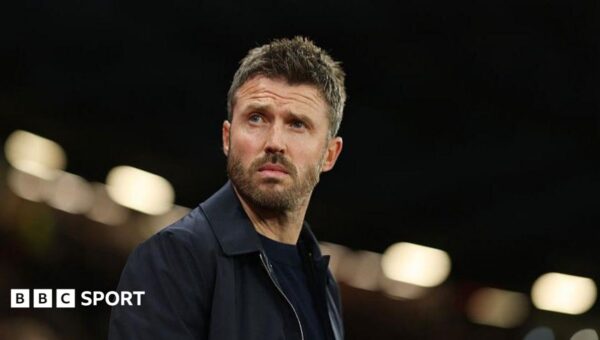 ‘Not a catastrophe’ – Carrick dismisses Man Utd job fears