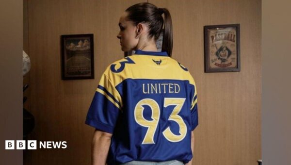 Football club apologises for United 93 shirt advert