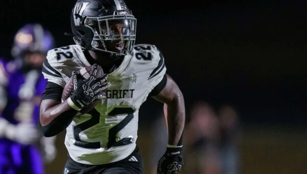 Vandegrift tops Liberty Hill in a meeting of Central Texas high school football powers
