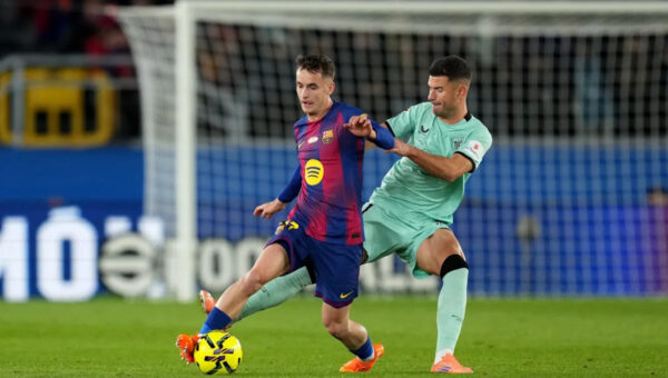 Barcelona unhappy with Jorge Mendes over Marc Casado’s last-minute move to Deportivo – report