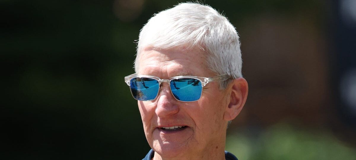 Tim Cook scores $47 million pay deal to stay on as Apple’s chairman