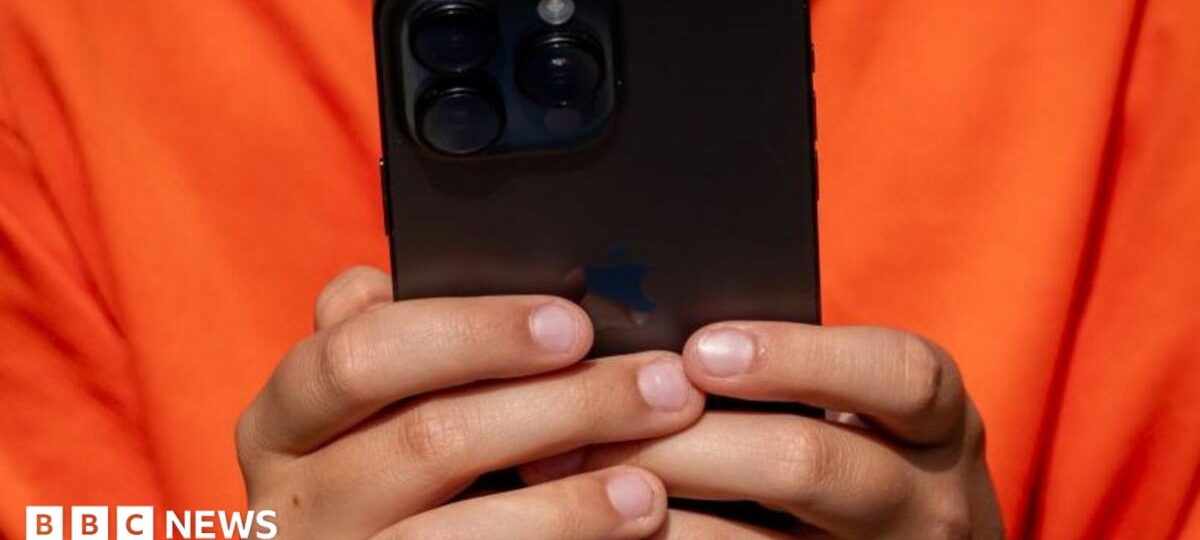 New law to force tech firms to stop children taking or sharing nude images