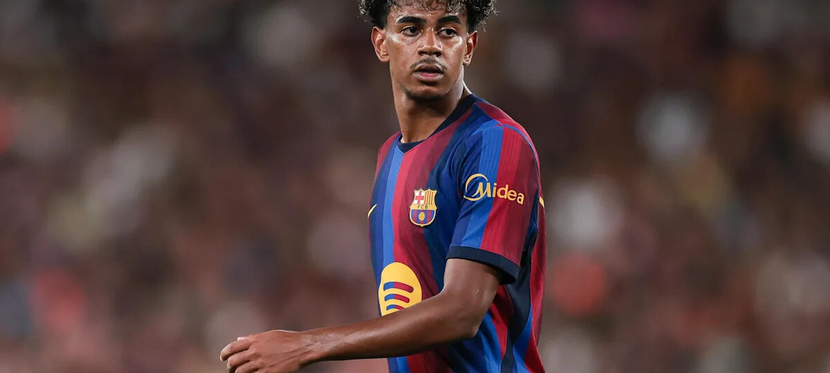 Hansi Flick offers Lamine Yamal update after Barcelona star misses training before Valencia match