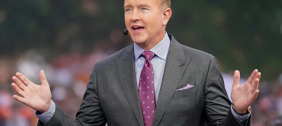 ESPN analyst roasted for ‘MAGA orange makeup’ while covering Texas-Tennessee football matchup