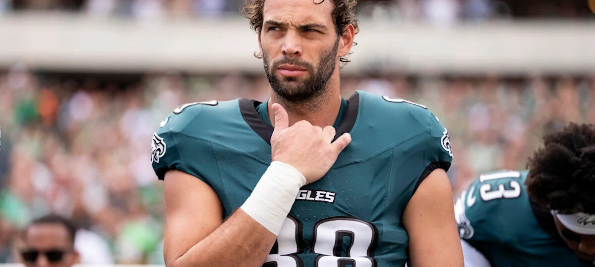 Dallas Goedert injury: Eagles tight end will miss time with MCL sprain