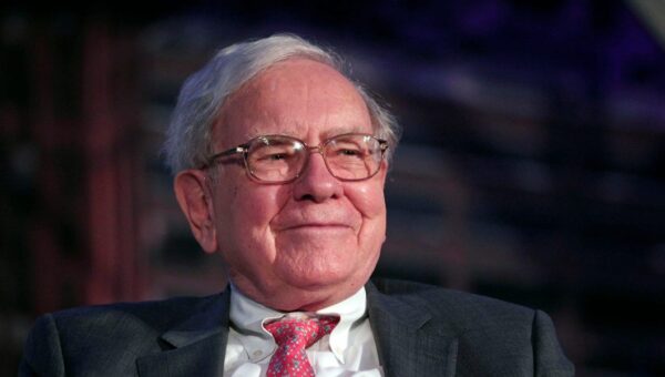 GM’s Mary Barra shares Warren Buffett’s ‘phenomenal advice’ to her