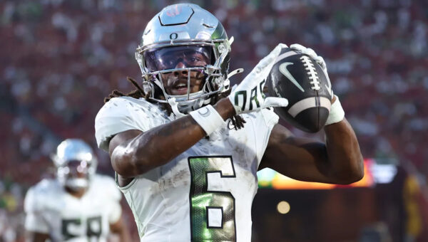 Oregon RB Dierre Hill Jr. named Ducks Wire Player of the Game vs. USC