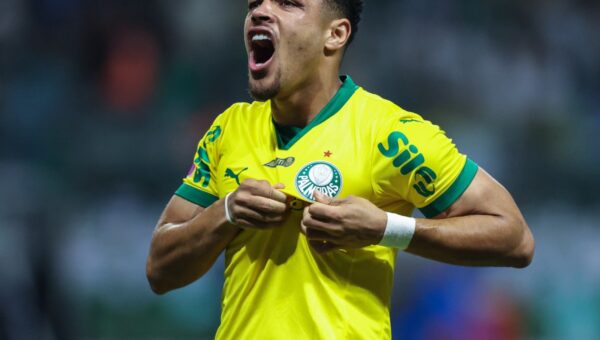 Chelsea, Manchester United and Tottenham monitor €60m-rated South American striker