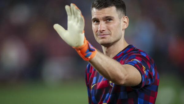 ‘We needed a change’ – Hansi Flick explains starting Dominik Livaković over Wojciech Szczęsny for Barcelona vs Sevilla