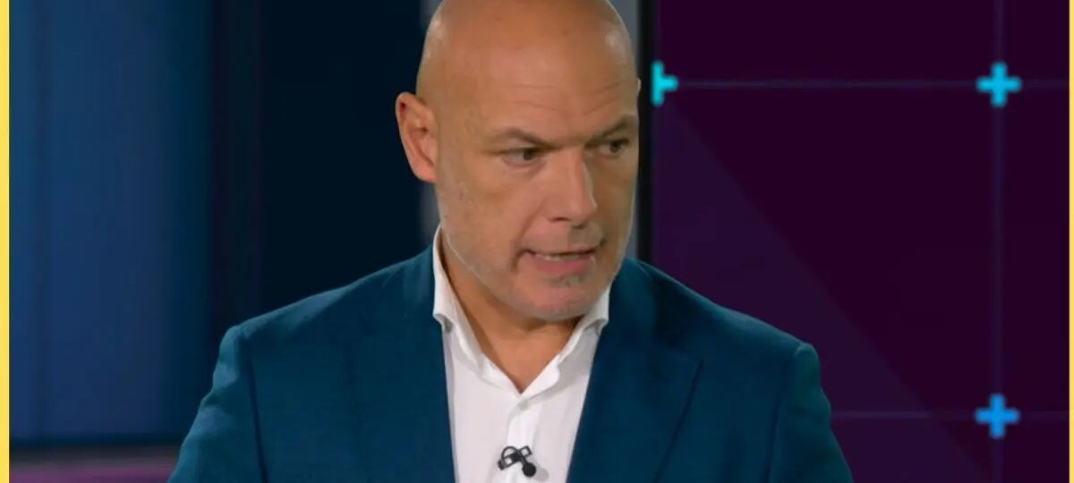 ‘Really good call’ – Howard Webb stands over big VAR decision from recent Liverpool fixture