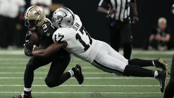 Eagles are feeling Nakobe Dean’s absence through first three games