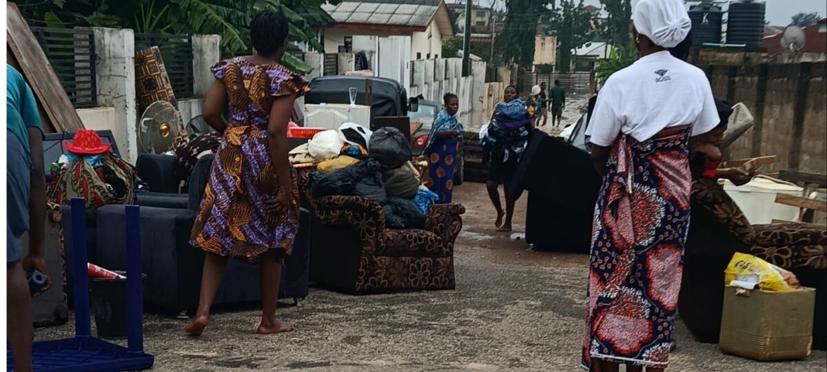 Osogbo residents cry out as flood overtakes homes