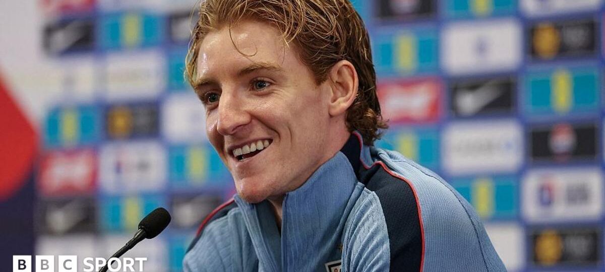 England should stop trying to replicate Spain - Gordon