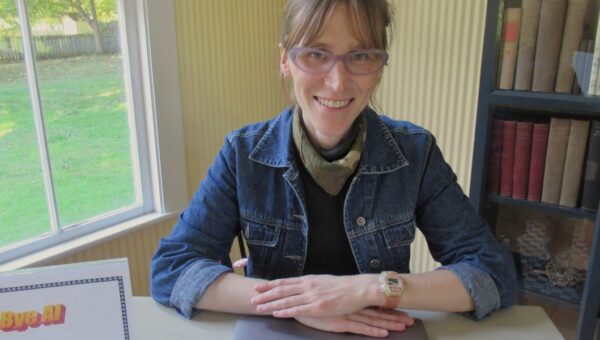 This small town librarian offers a ‘Bye, Bye AI’ class to take AI off your phone. Now everyone wants in.