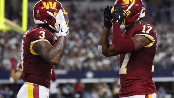WATCH: Stefon Diggs scores second TD of game for Commanders vs Cowboys