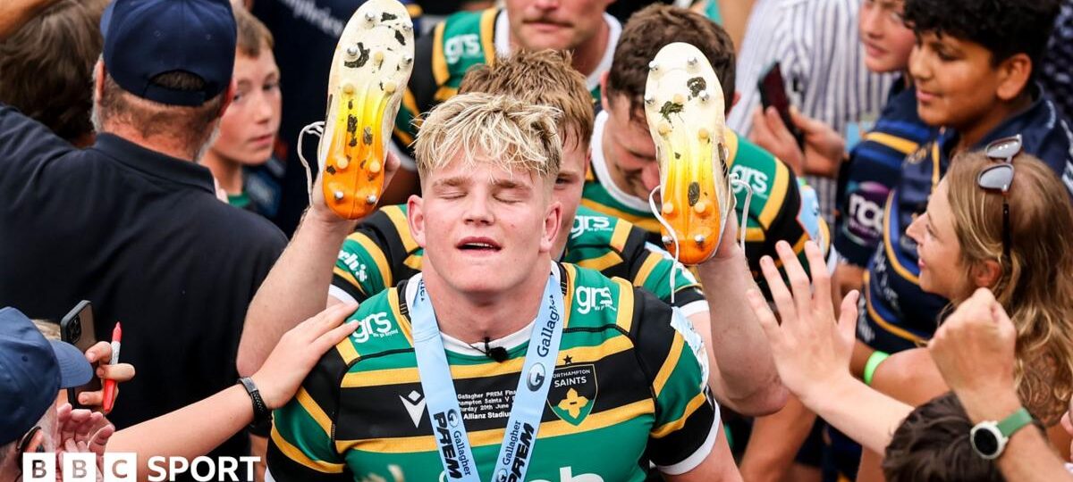 ‘He’s an idiot, but he’s our idiot’ – Saints fans on Pollock contract stand-off