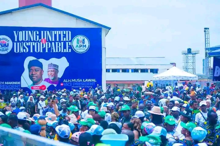 2027: Adelabu’s aide leads thousands of APC members to join APM in Oyo