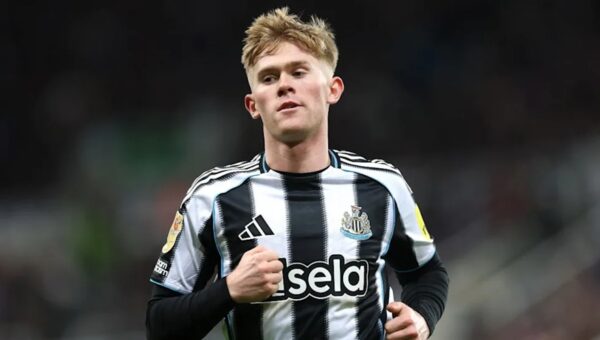 Manchester United retain Lewis Hall interest