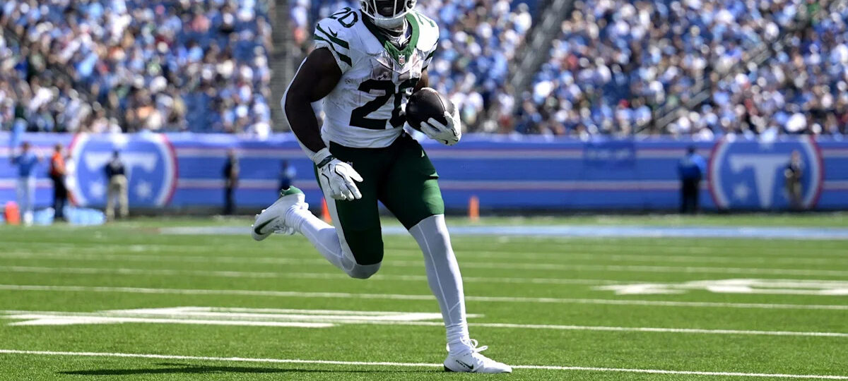 Breece Hall surpasses 100-yard mark in Week 1