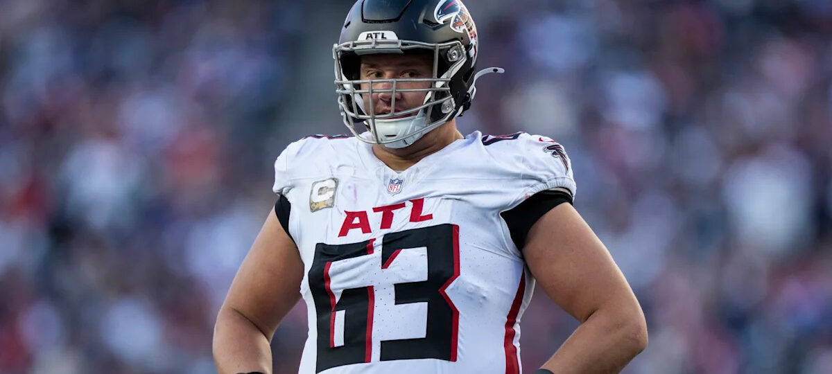 Falcons say Chris Lindstrom is in concussion protocol, Da'Shawn Hand is out for the year