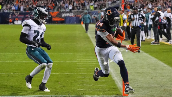 Eagles look like mess in loss to Bears: Bizarre decisions, defense gets cooked by third-string QB