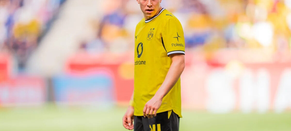 Juventus is eyeing a move for a Bundesliga left back