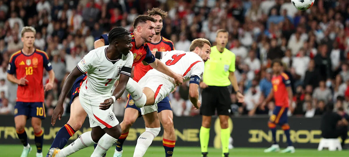 Four-minute madness puts England in the driver's seat against Spain